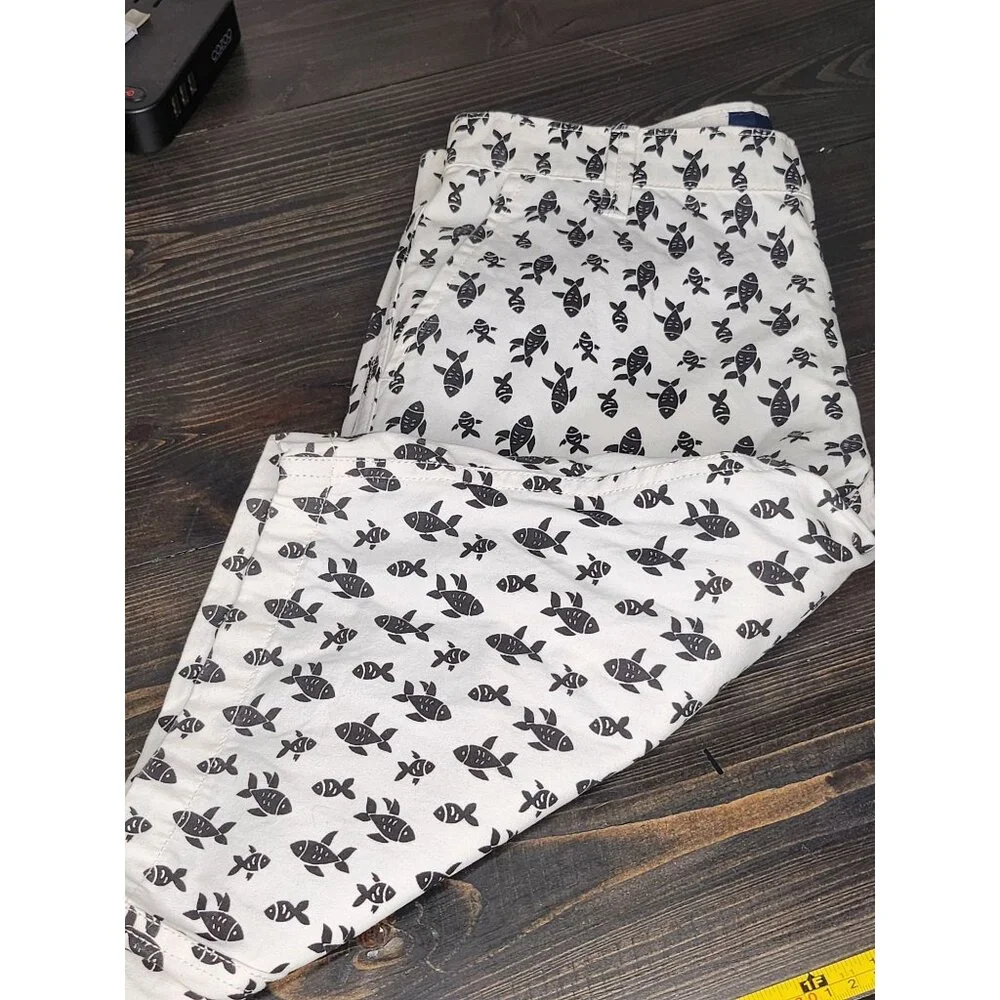 American Eagle Shorts Men's size  30 Fish Chino  Casual Beach Cotton‎